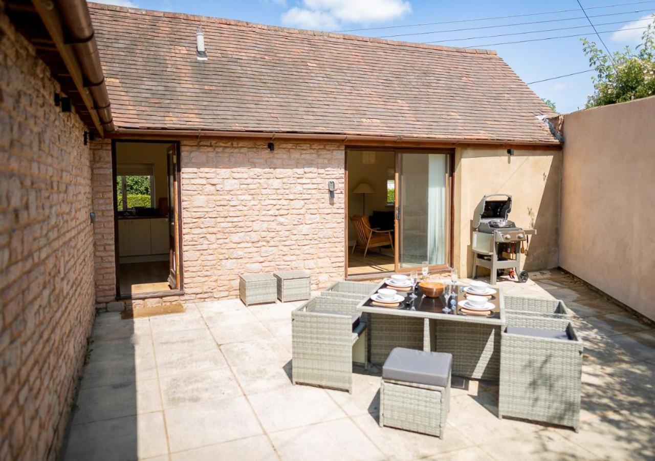The Barn In Longhope - Luxury Barn Conversion Buitenkant foto