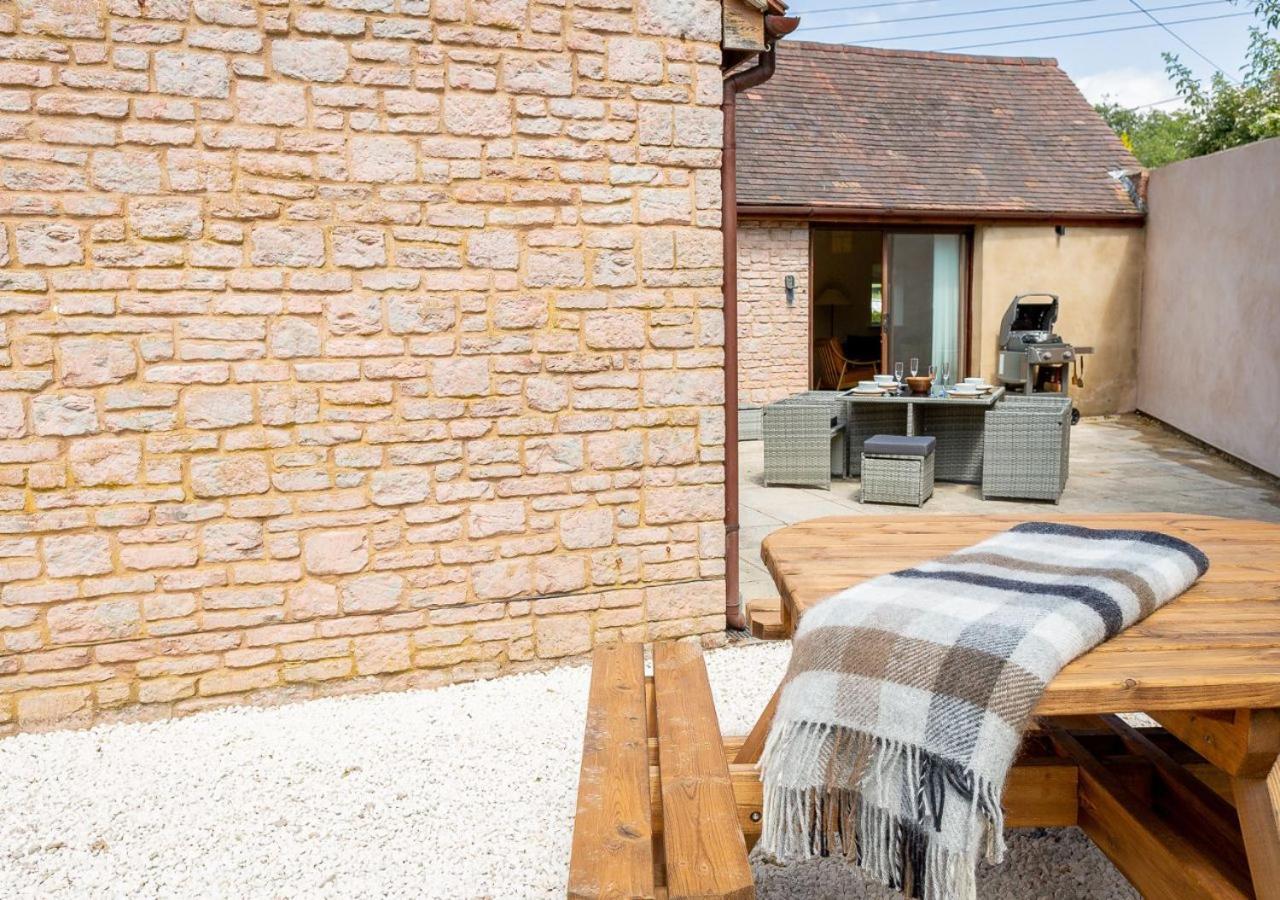 The Barn In Longhope - Luxury Barn Conversion Buitenkant foto