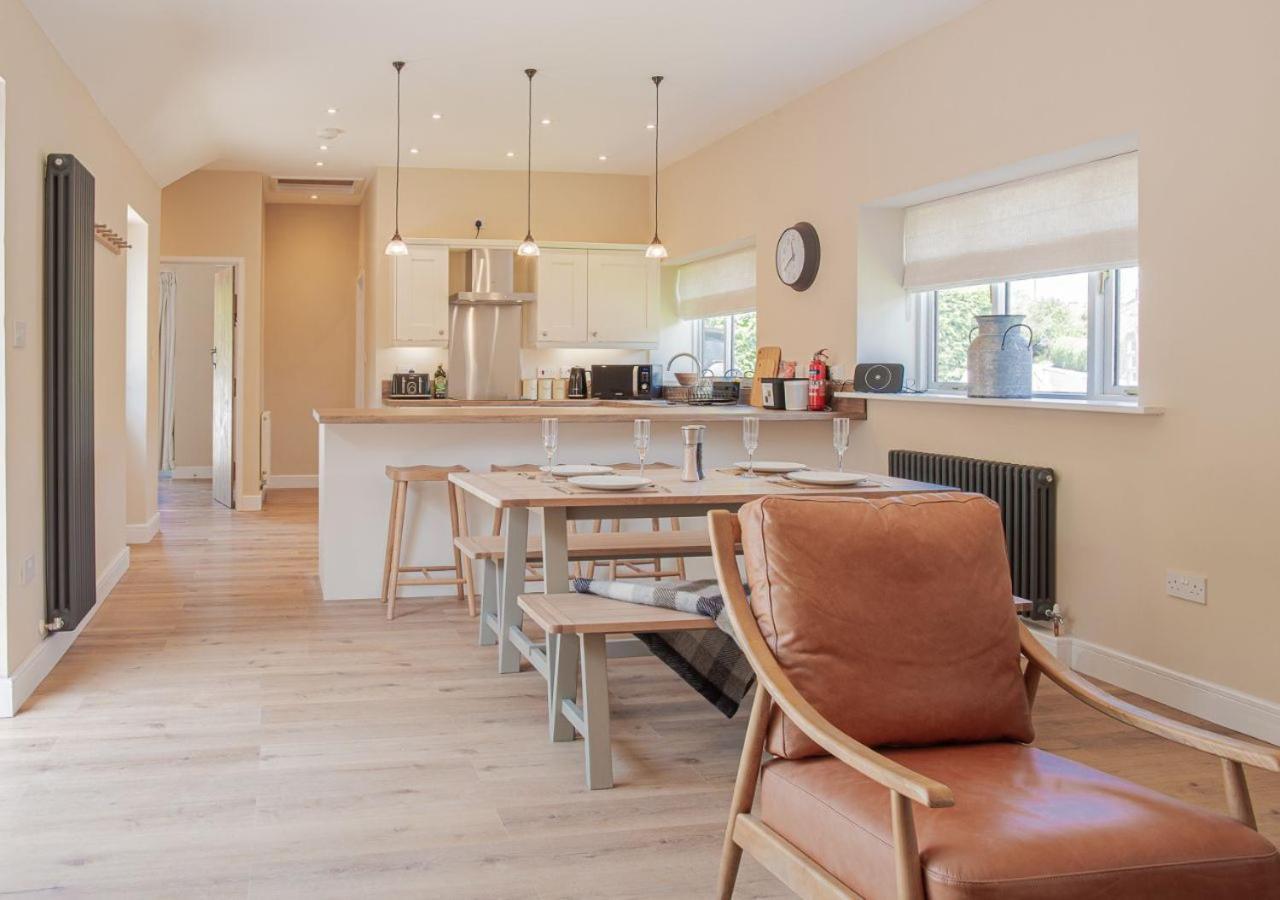 The Barn In Longhope - Luxury Barn Conversion Buitenkant foto