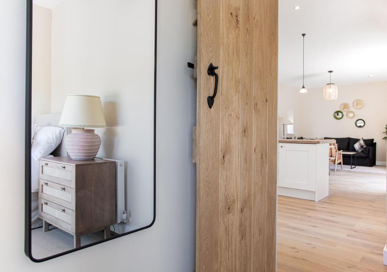 The Barn In Longhope - Luxury Barn Conversion Buitenkant foto